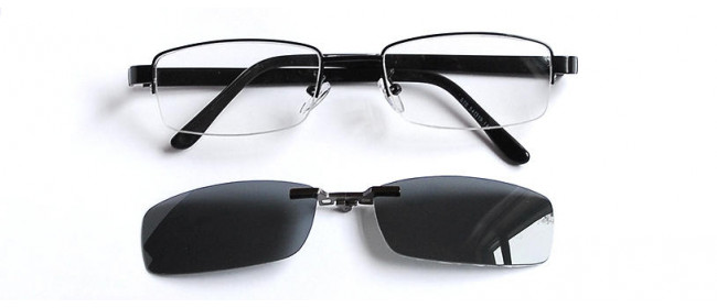 Gleitsichtbrille für den Herren mit Sonnenclip