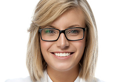 Welche Brille Passt Zu Meinen Haaren Finden Sie Es Heraus